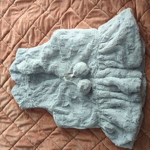 Mudpie gray faux fur vest, size large (4t/5t)